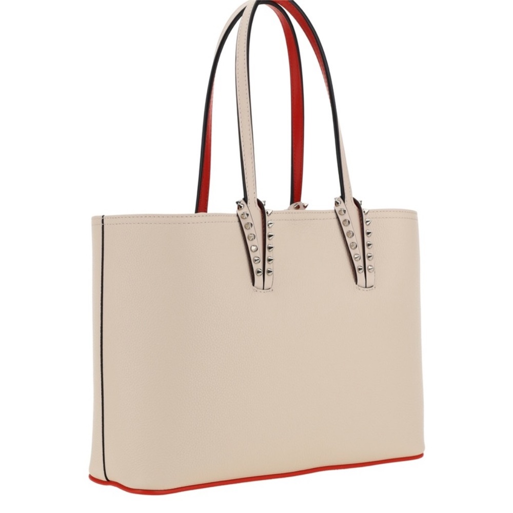 Christian Louboutin - Picture 3 of 14